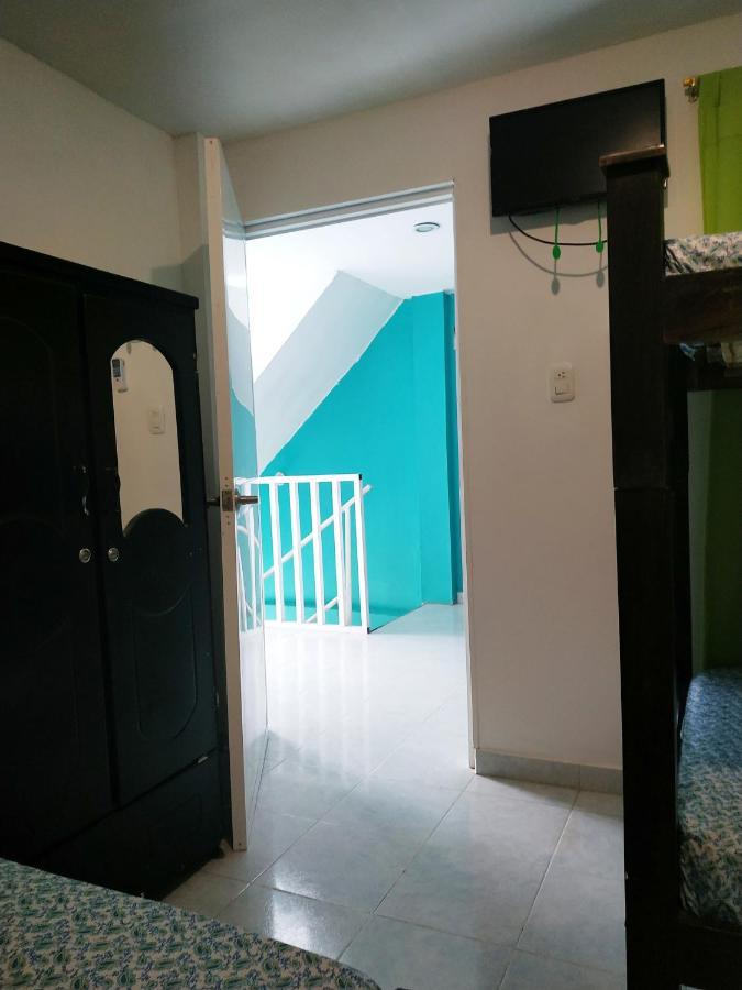 Hostal Isabella Santa Marta  Ngoại thất bức ảnh